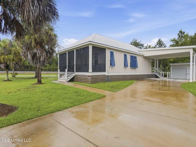 House for sale in Waveland, Mississippi