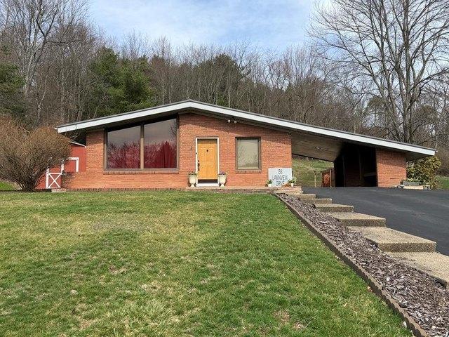 House for sale in New Cumberland, West Virginia