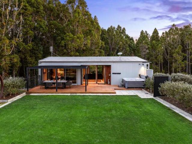 House for sale in Mahurangi West