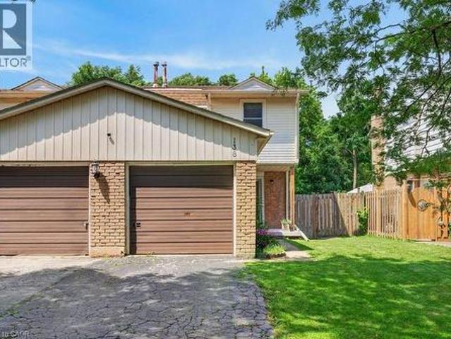 House for sale in Ancaster, Ontario