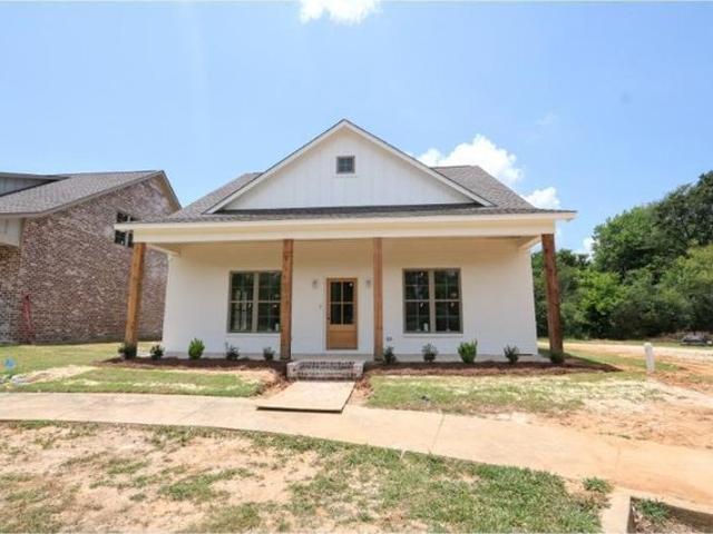 House for sale in Saltillo, Mississippi