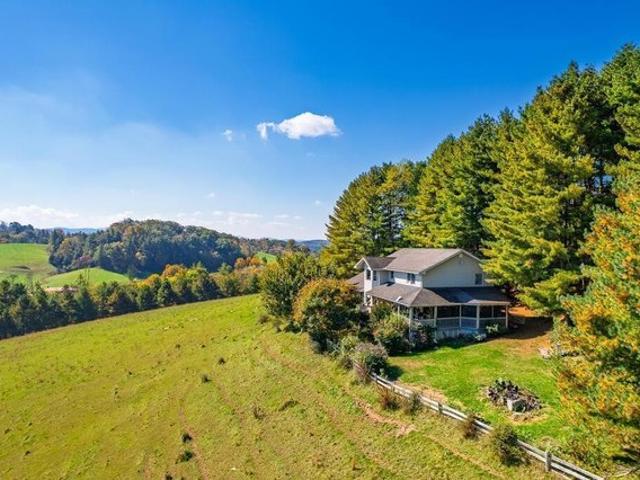 House for sale in Independence, Grayson County