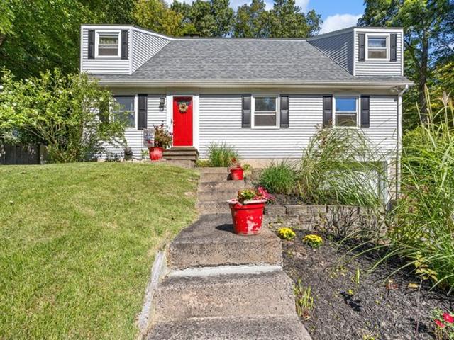 House for sale in Naugatuck, Connecticut