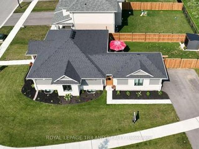 House for sale in St. Thomas, Ontario