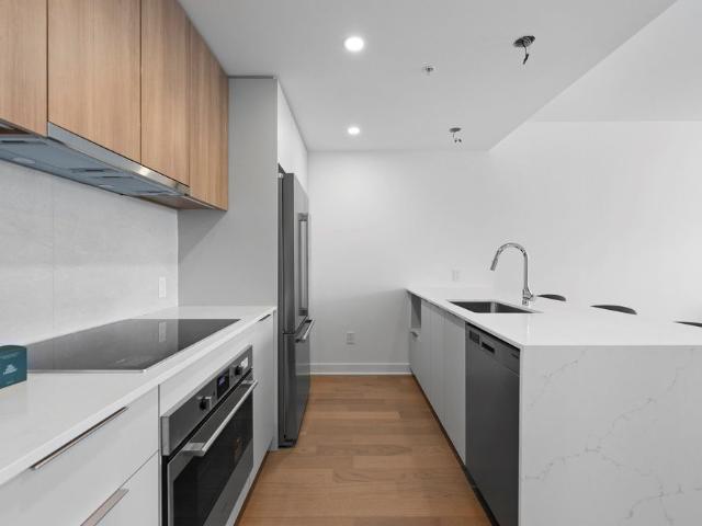 Apartment for rent in Sainte-anne-de-bellevue, Quebec
