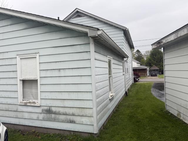 House for sale in Crawford, Pennsylvania