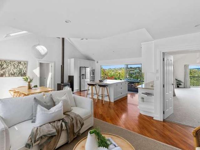 House for sale in Mahurangi