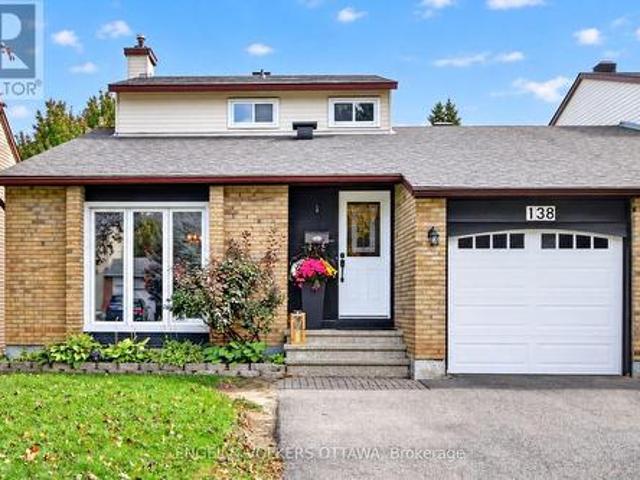 House for sale in Barrhaven West, Ottawa