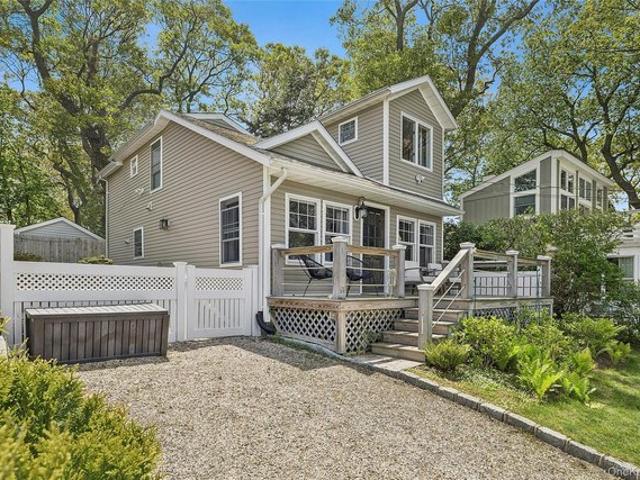 House for sale in Centereach, New York