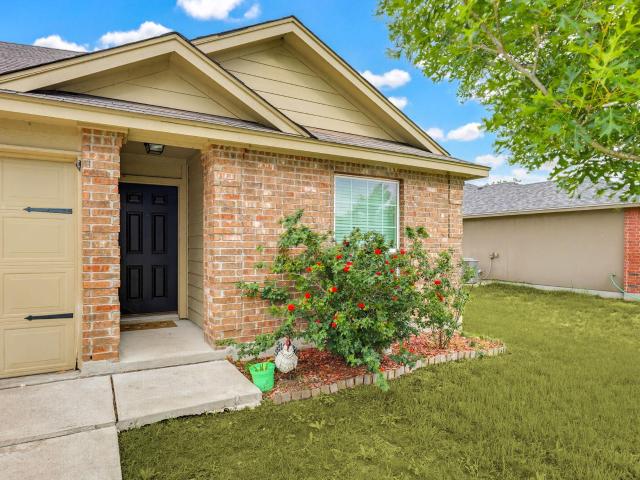 House for sale in Luling, Texas