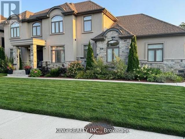 House for sale in Ontario