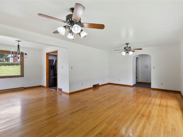 House for sale in West Sunbury, Pennsylvania