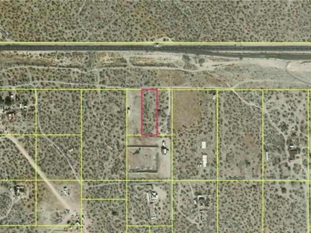 Land for sale in Pearblossom, California