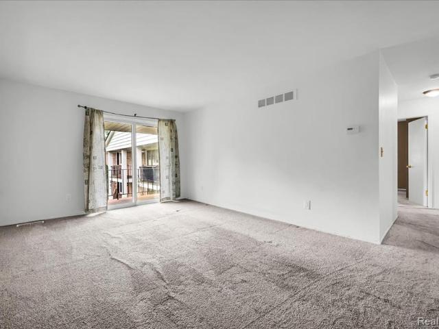 Condo for sale in Sterling Heights, Michigan