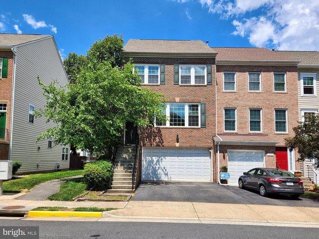 Townhouse for sale in Virginia