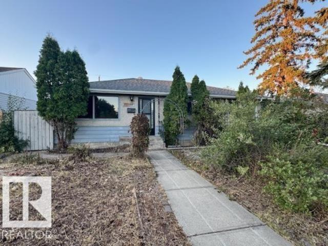 House for sale in Wedgewood, Alberta