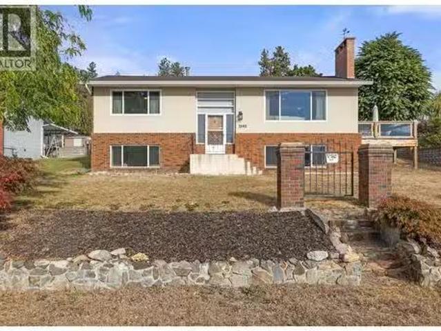 House for sale in Winfield, British Columbia