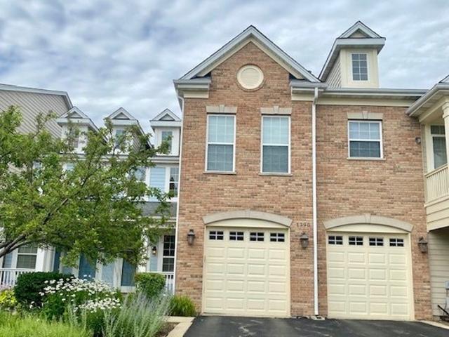 Condo for sale in Schaumburg, Illinois