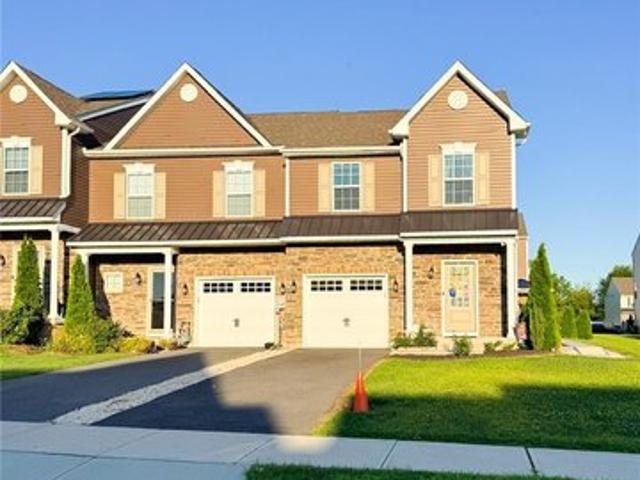 Townhouse for sale in Lehigh, Pennsylvania