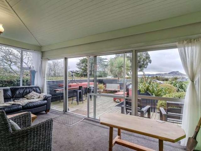 House for sale in Otakou
