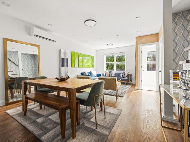 House for sale in Broadway Junction, New York