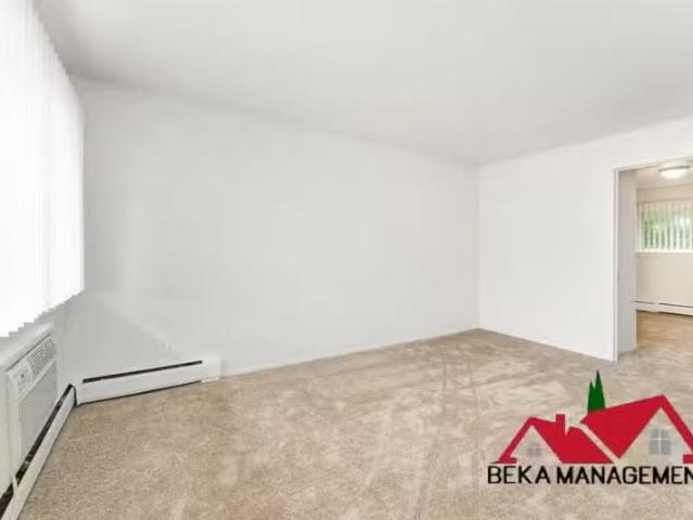Condo for rent in Taylor