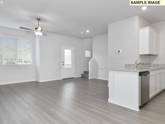 House for sale in Woodburn, Marion County