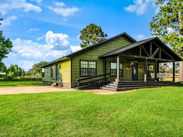 House for sale in Bagwell, Texas