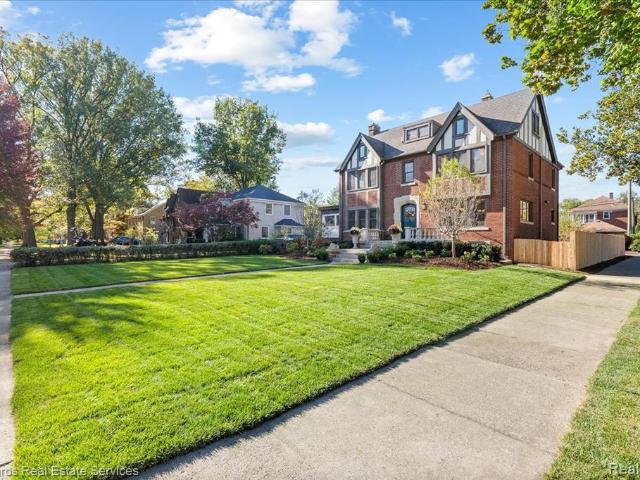 House for sale in Grosse Pointe Park, Wayne County