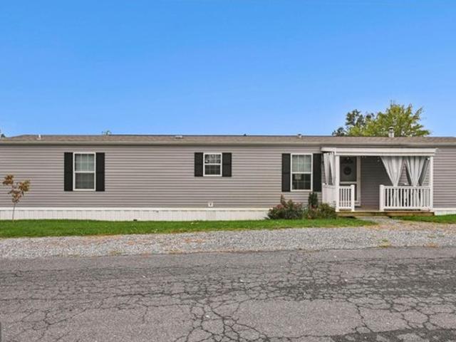 House for sale in Mohnton, Berks County