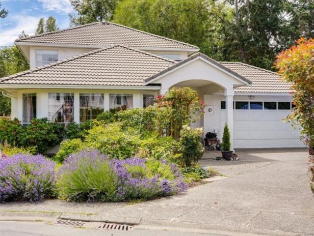 House for sale in Quadra, Saanich