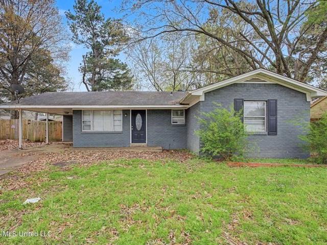 House for sale in Southaven, Mississippi