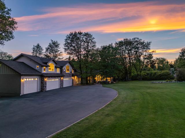 House for sale in Mount Shasta, Siskiyou County