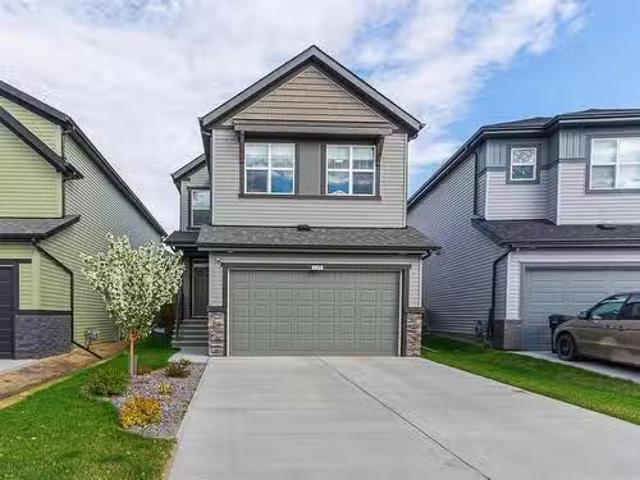 House for sale in Wedgewood, Alberta