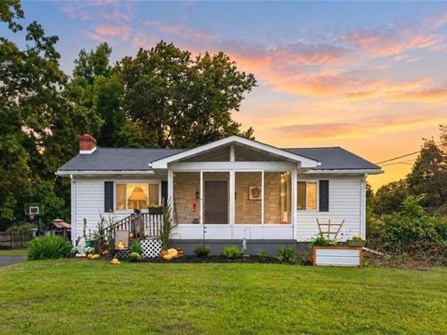 House for sale in Derry, Westmoreland County