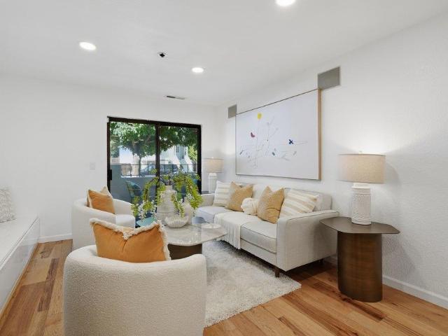 Condo for sale in Millbrae, San Mateo County