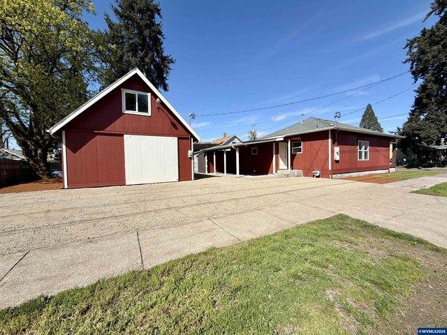 House for sale in Oregonia