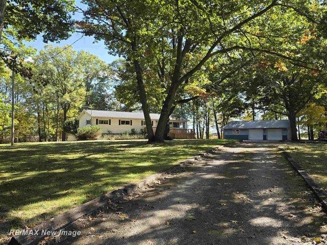 House for sale in Chesaning, Saginaw County