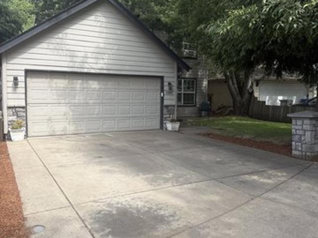 House for sale in Santa Clara, Eugene