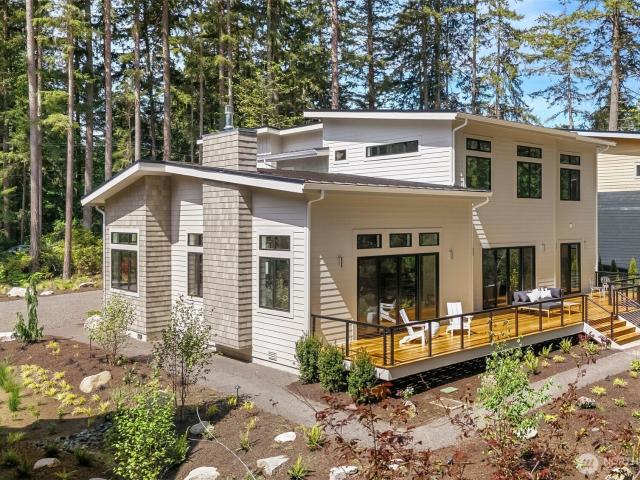 House for sale in Bainbridge Island, Washington