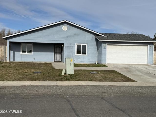 House for sale in Tieton, Washington