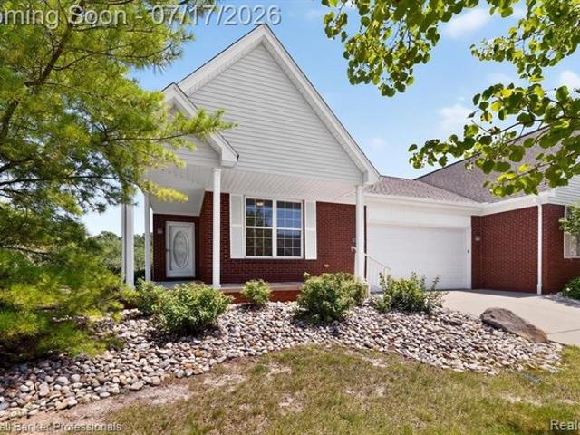 Condo for sale in Lapeer, Michigan