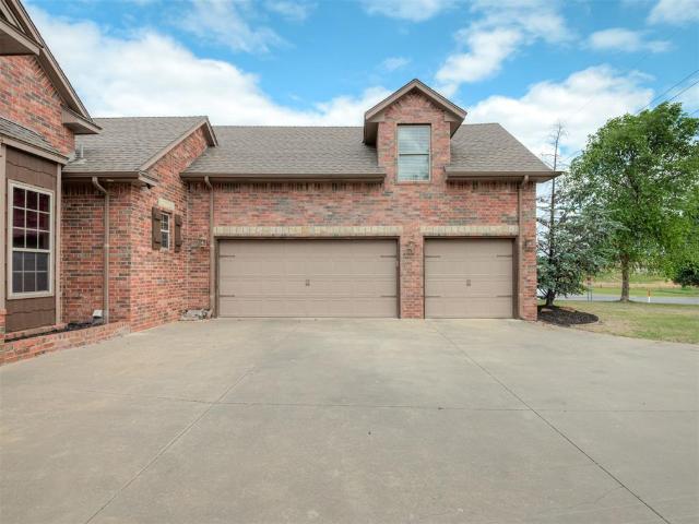 House for sale in Choctaw, Oklahoma