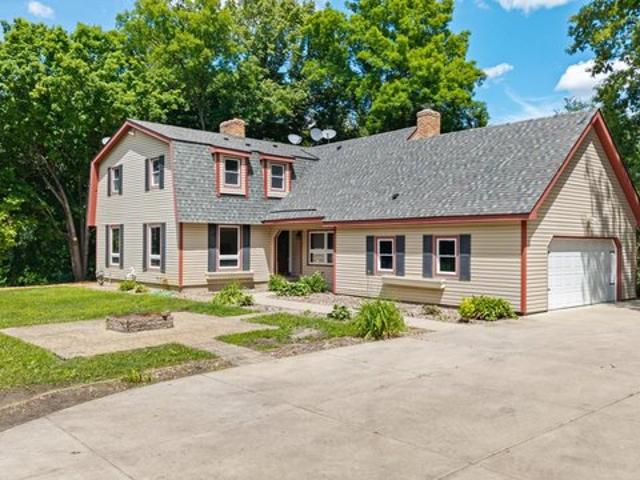 House for sale in Prior Lake, Scott County