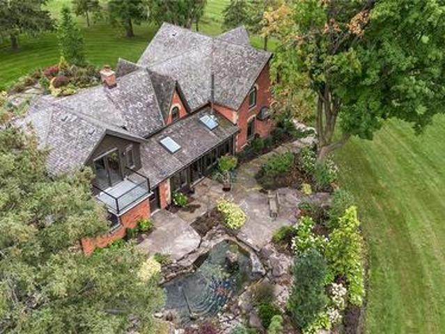 House for sale in Ancaster, Ontario