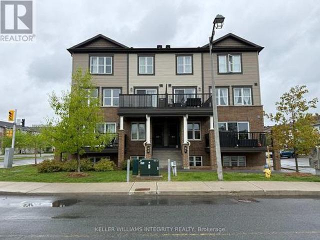 Townhouse for rent in Barrhaven East, Ottawa