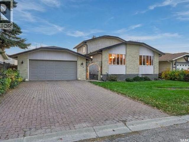 House for sale in Normanview West, Regina