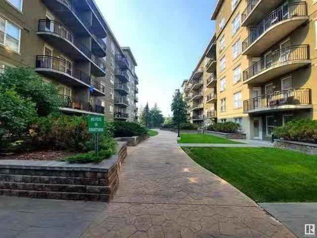 Condo for sale in Wedgewood, Alberta