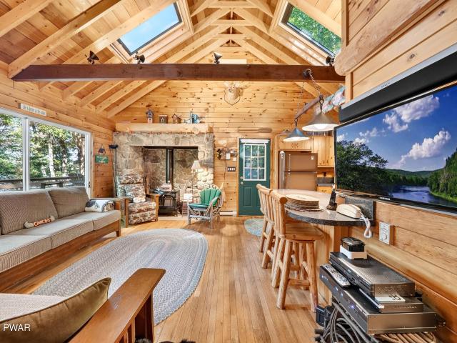 House for sale in Greentown, Pennsylvania