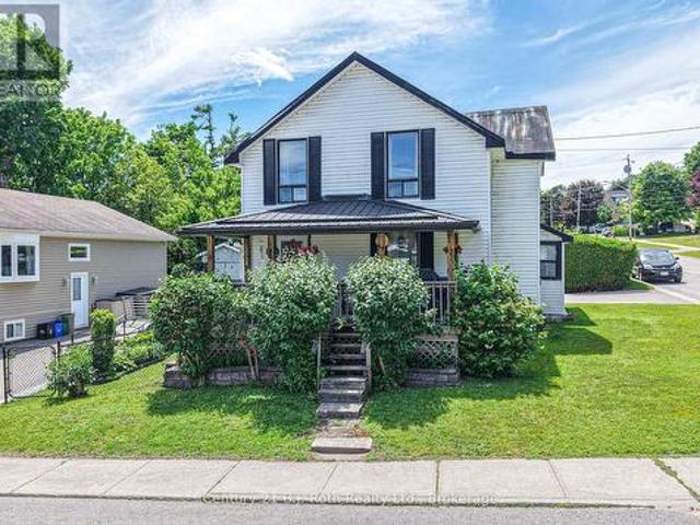 House for sale in Orillia, Ontario